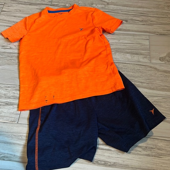 • Old Navy activewear go-dry matching set, 6/7 • - Picture 1 of 11